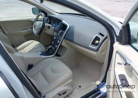 2016 Volvo Xc60 T5 Premier from USA, damaged, VIN YV4612RK7G2808526